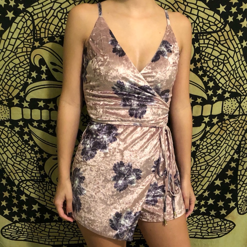 L’atiste velvet romper